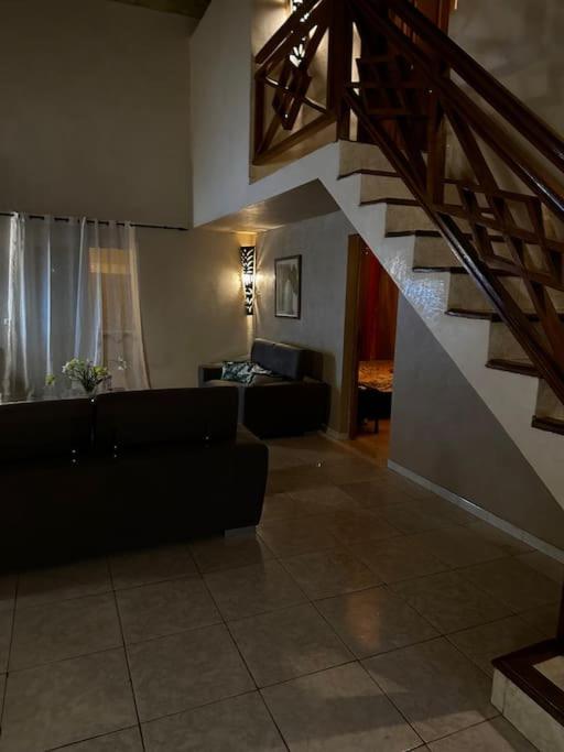 Tres Belle Villa Au Coeur De Saly Ngoại thất bức ảnh